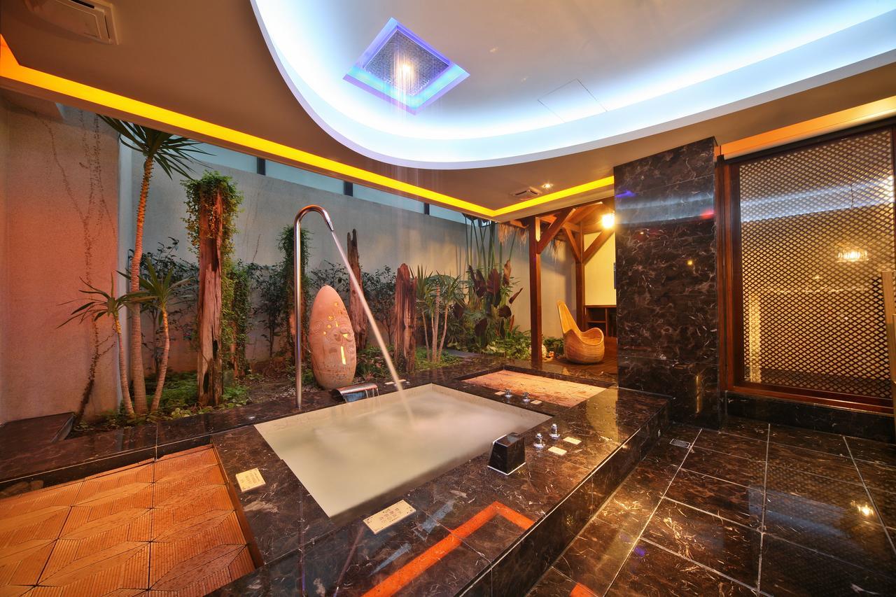 Lanshy Motel Taichung Exterior photo